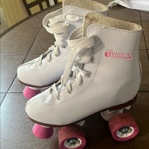 Girls sz 1 White and Pink Kids Roller Skates
